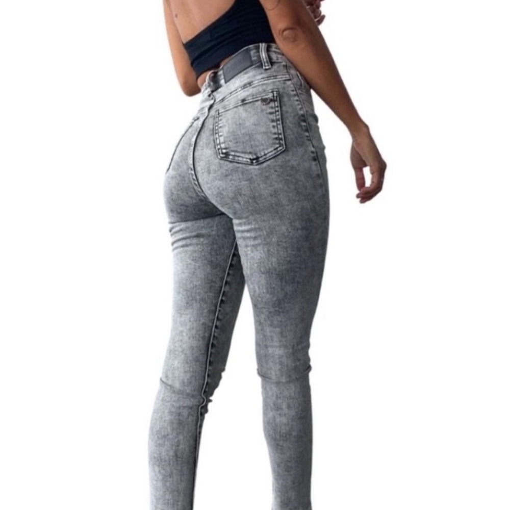 Chipre Denim Golden High-Rise Skinny Jean, Size 26